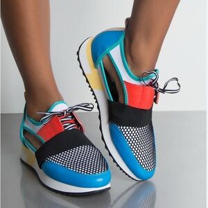 Steve Madden Artic Multicolor Tennis shoes size 10M